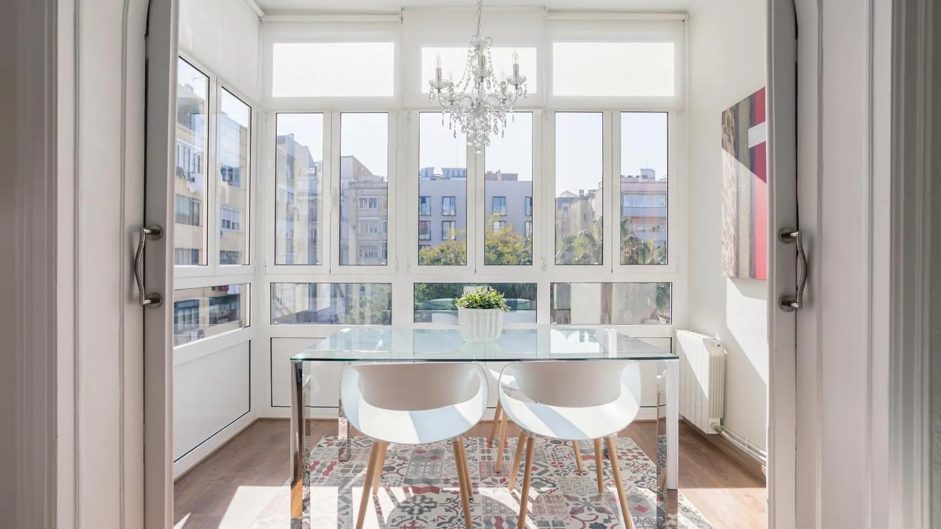 Art House Fira Apartments Barcelona