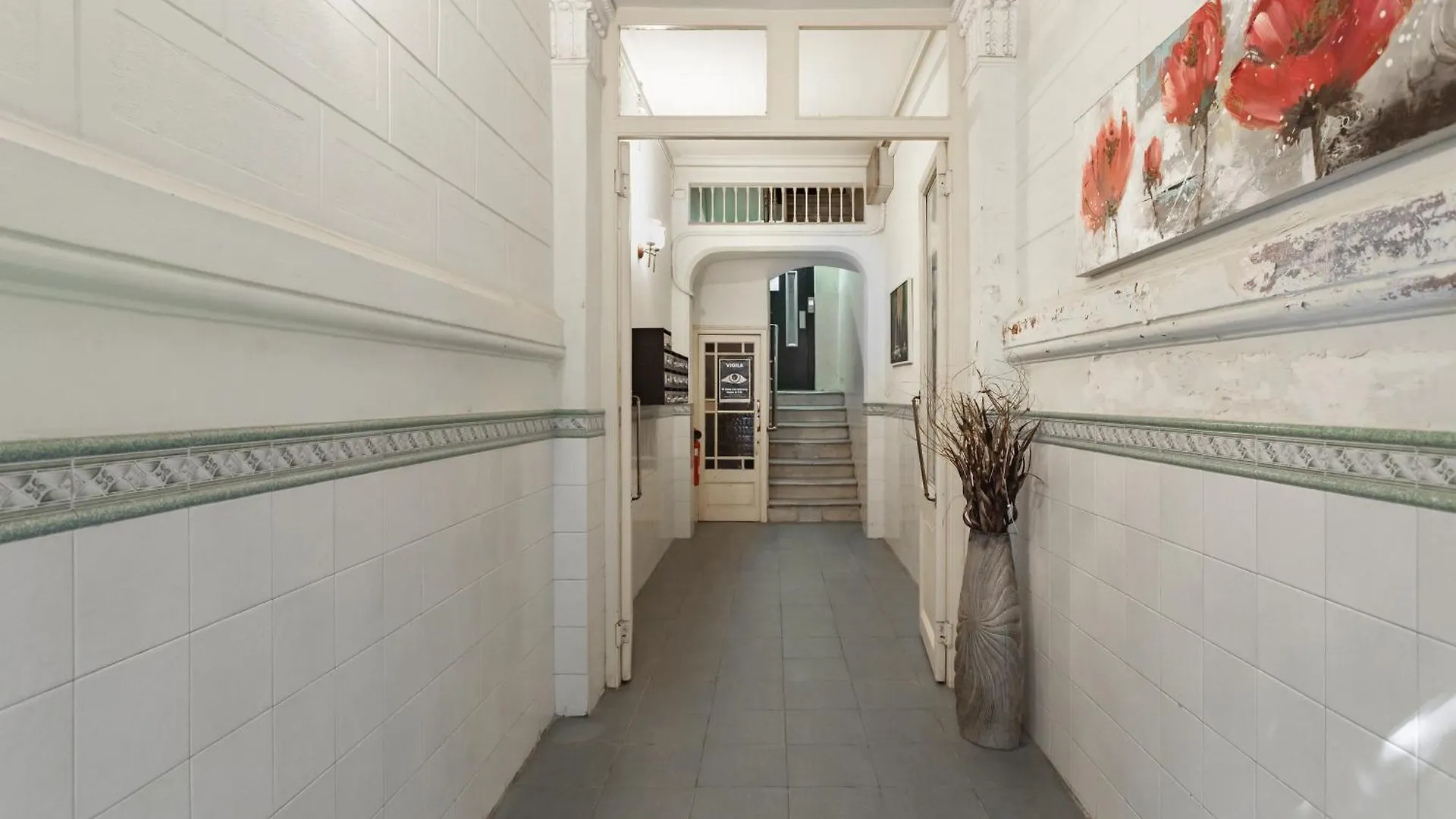 Art House Fira Apartments Barcelona 0*,