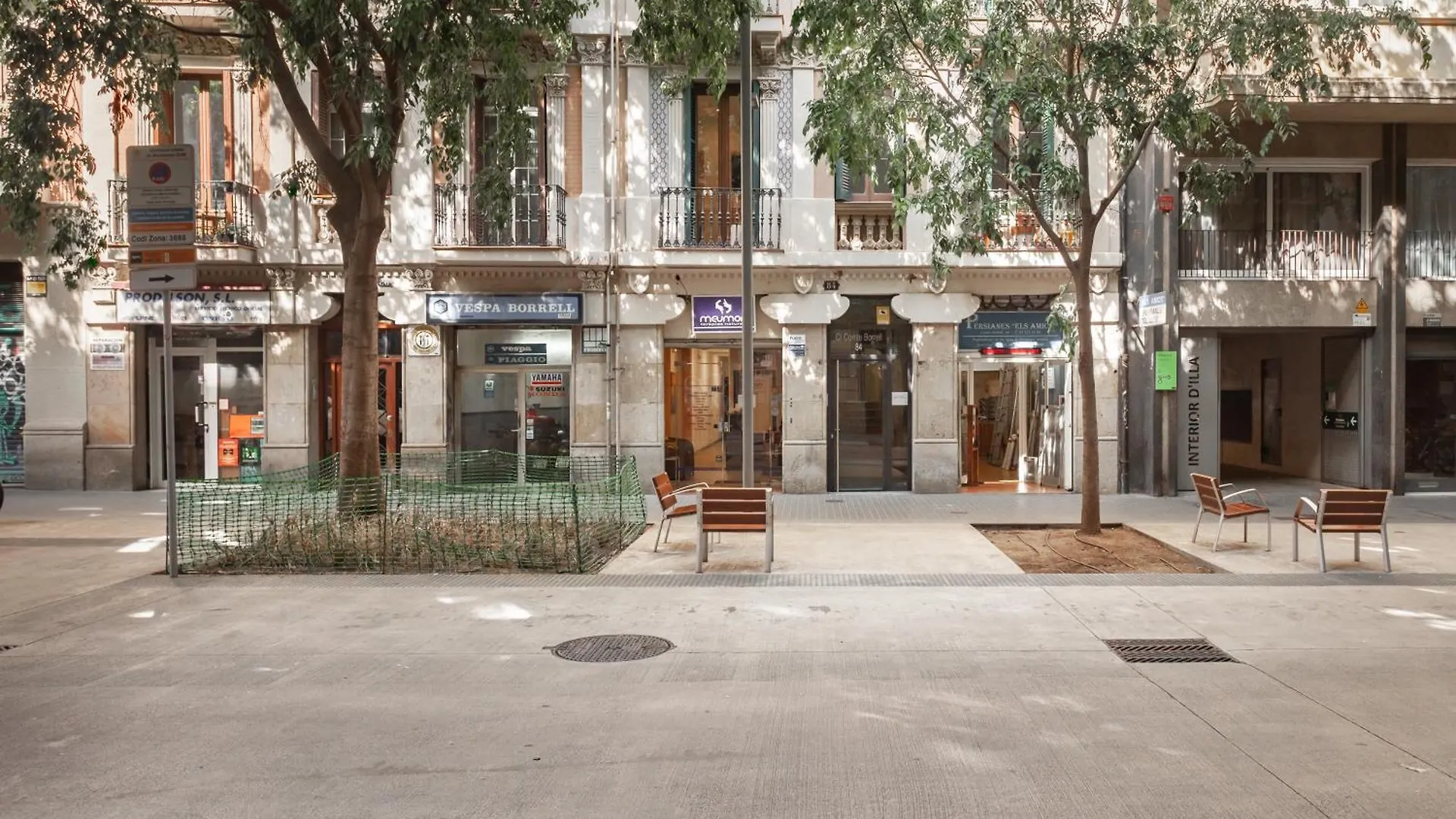 Art House Fira Apartments
