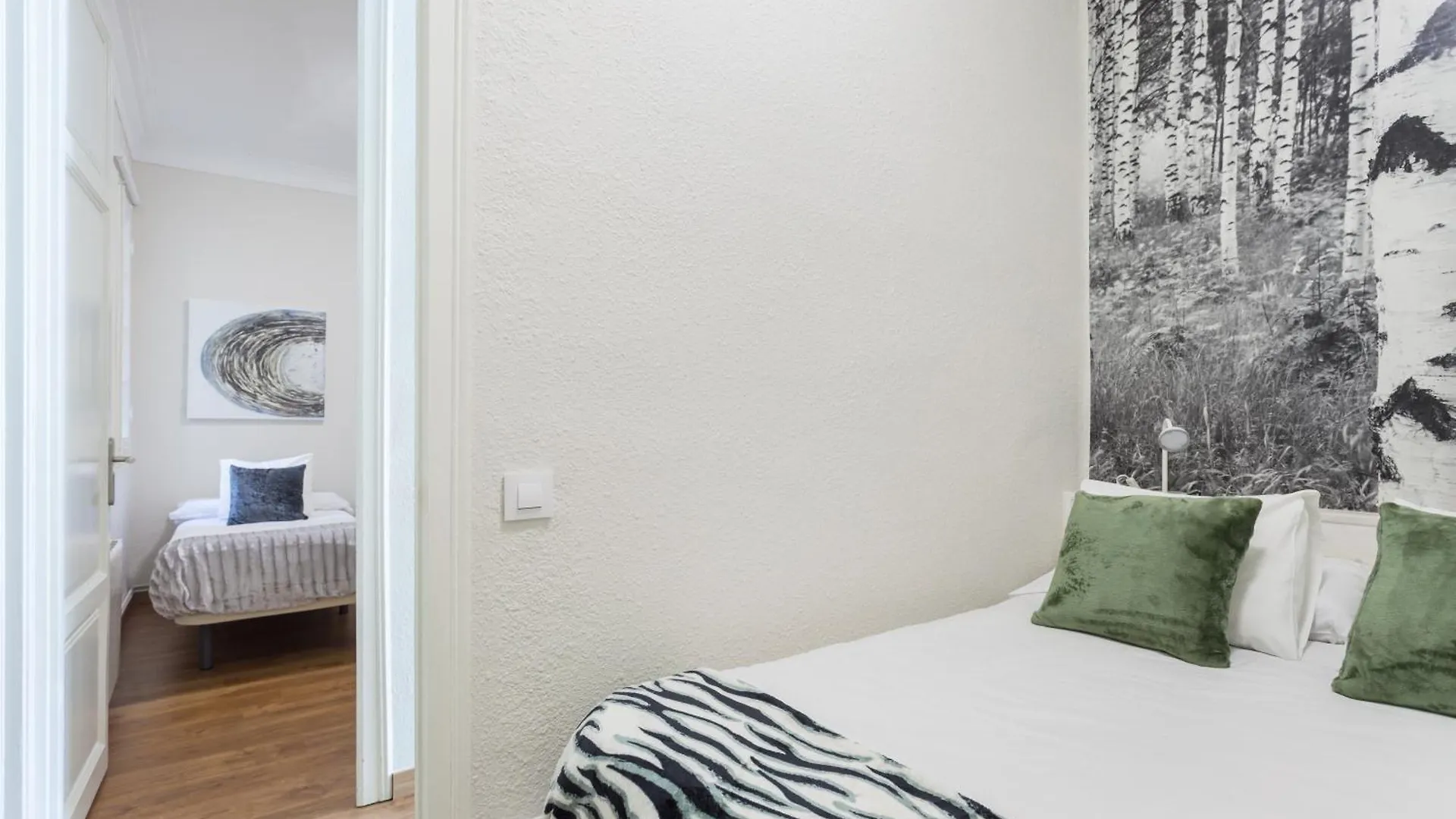 Art House Fira Apartments 0*, Barcelona