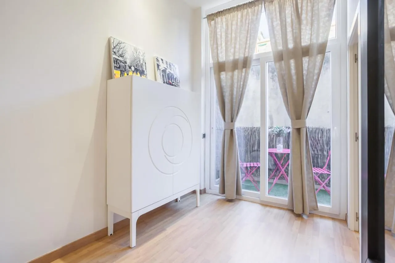 Art House Fira Apartments  Barcelona